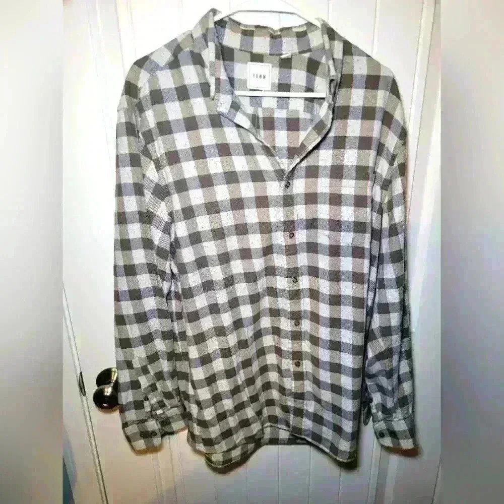 Rown long sleeve button down 100% cotton size large